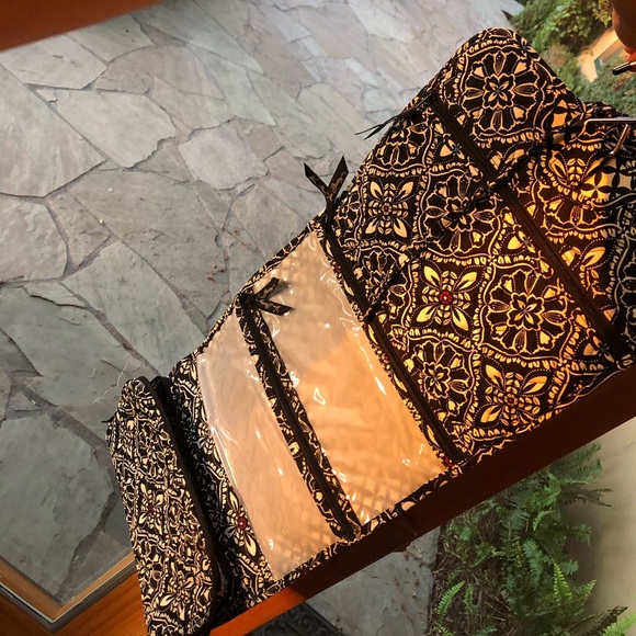 NWOT Vera Bradley Foldable Travel Bag - Picture 2 of 6